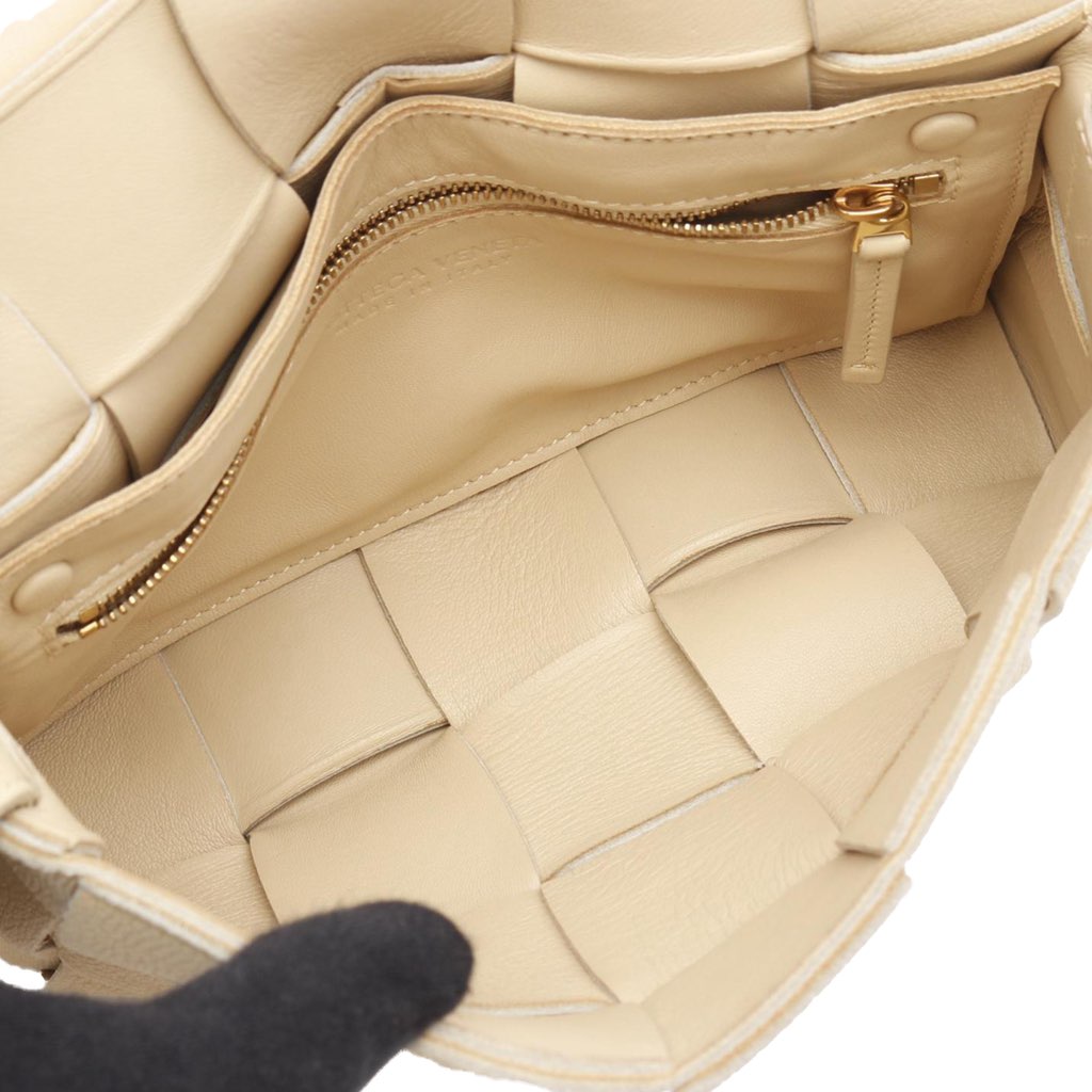 Bottega Veneta Grained Calfskin Intrecciato Cassette Crossbody - 3