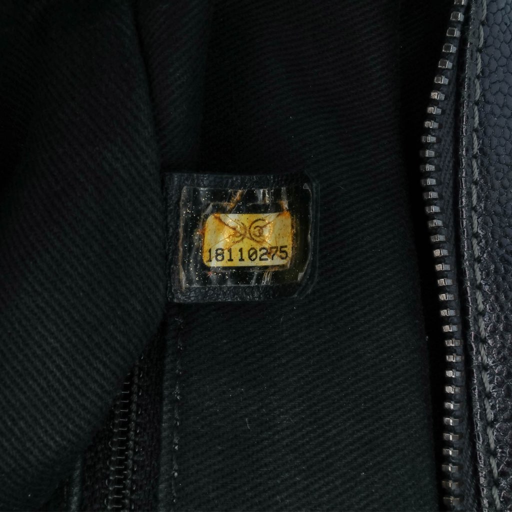 Chanel Jumbo Quilted Caviar Easy Flap - Detail 2