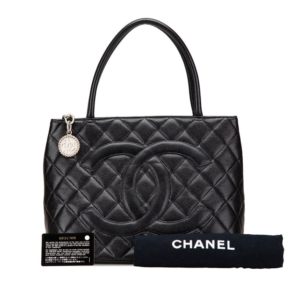 Chanel Caviar Medallion Tote - Image 17