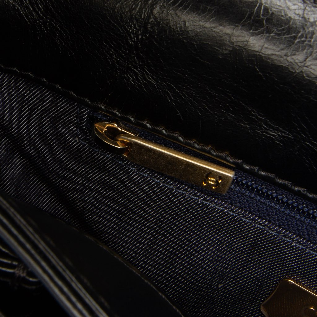 Chanel Crumpled Calfskin En Vogue Rope Flap - Detail 2