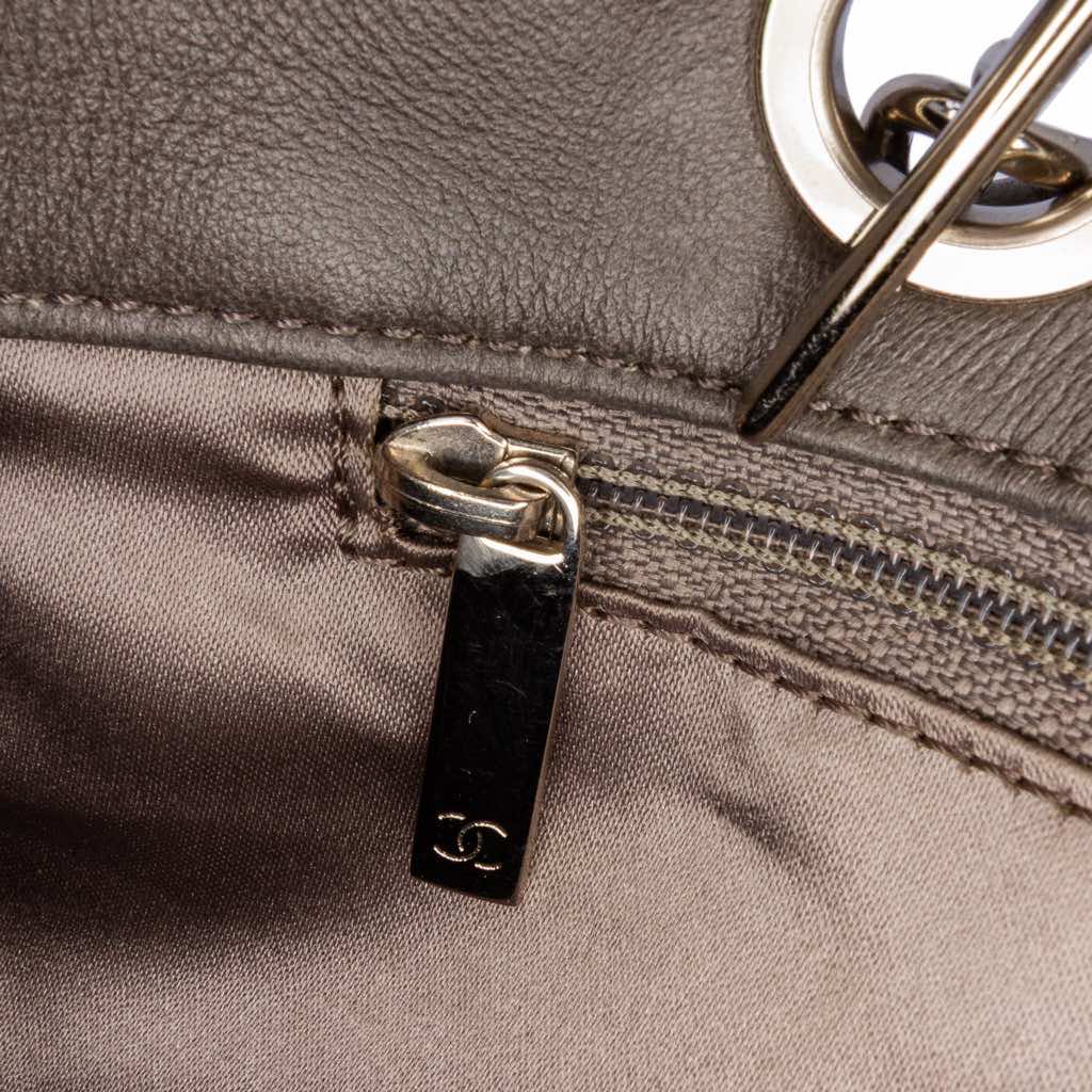 Chanel Large Quilted Tweed and Vinyl Funny Patchwork Tote - Detail 1