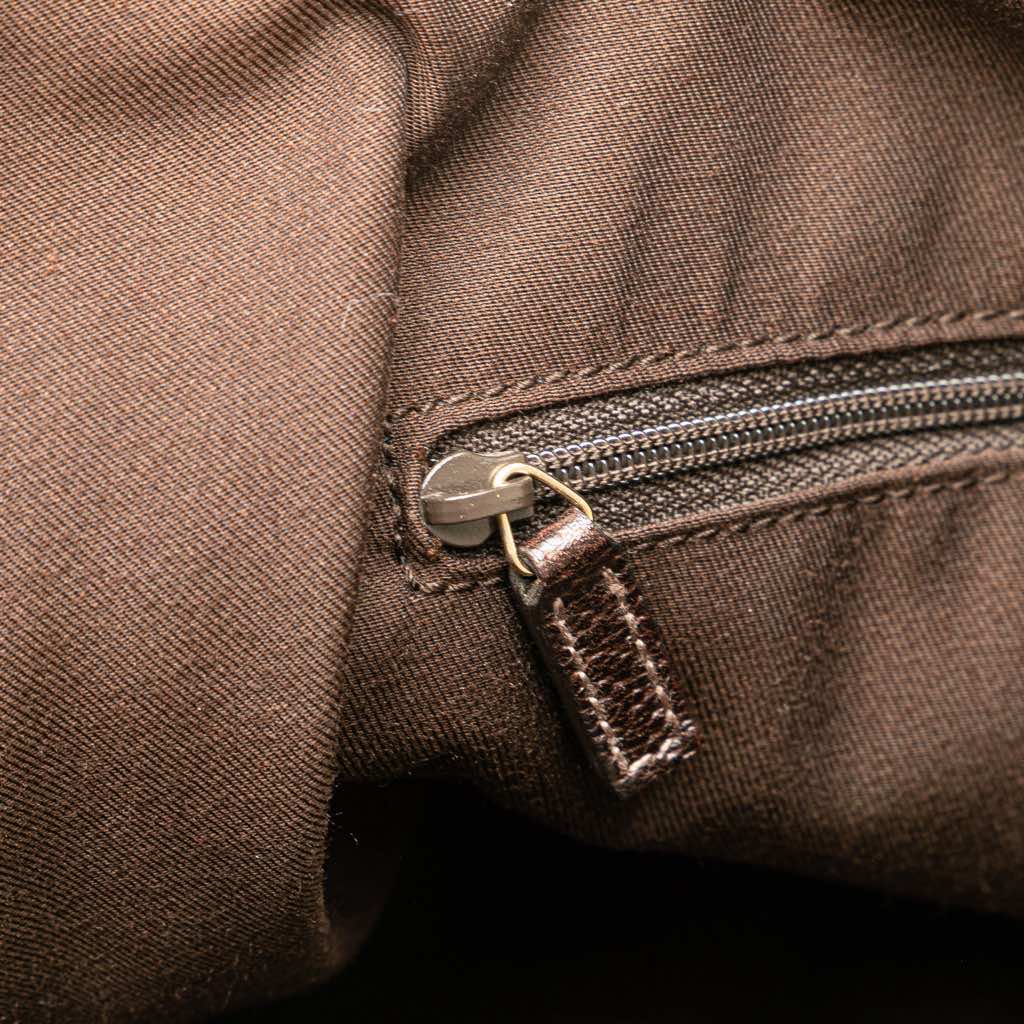 Gucci GG Canvas Abbey D Ring Tote - Image 10