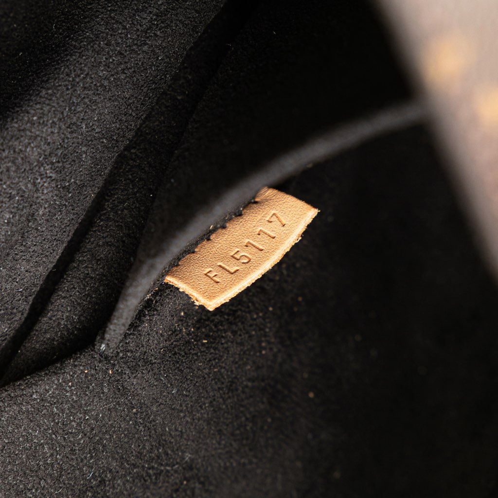 Louis Vuitton Monogram Marignan - Detail 1