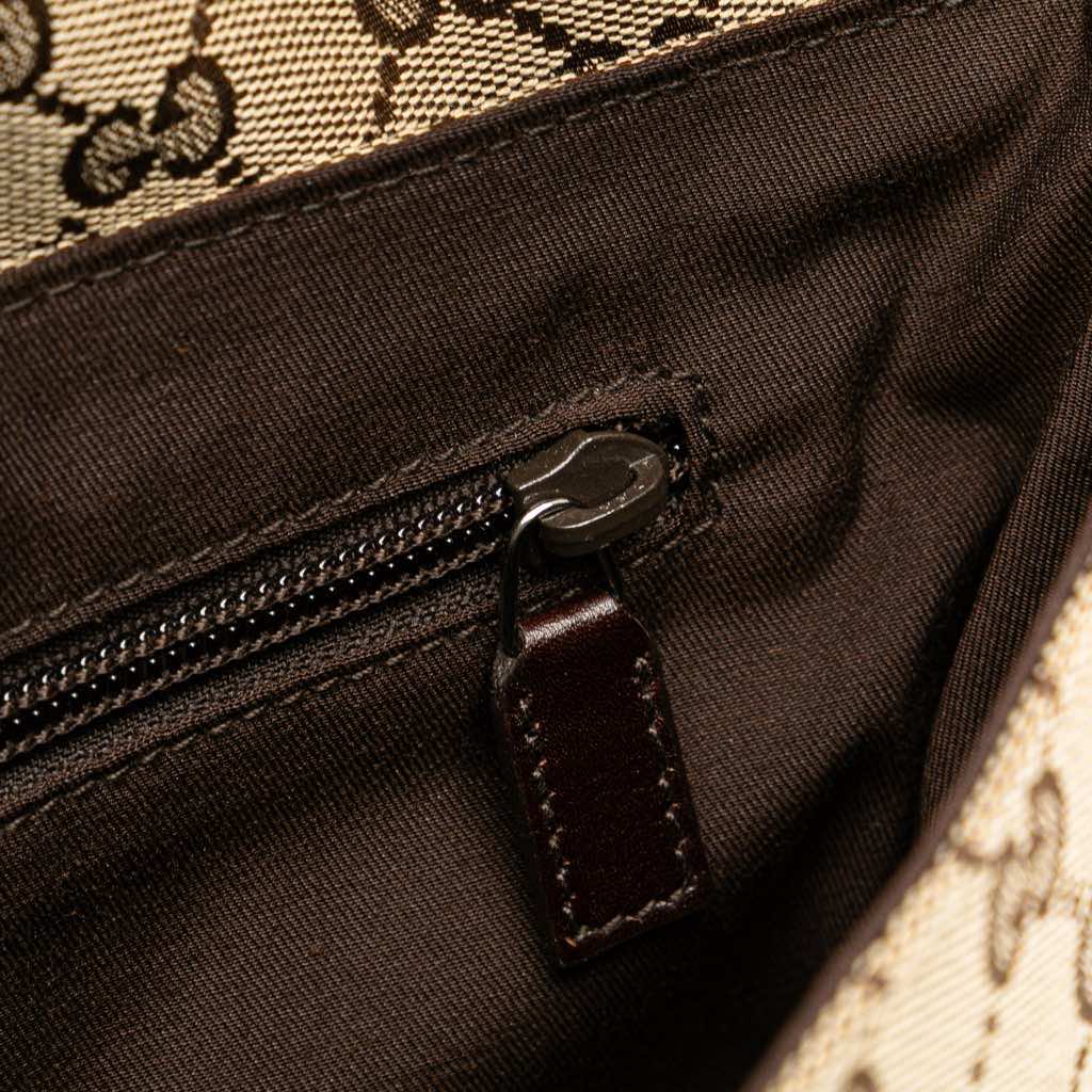 Gucci GG Canvas Belt Bag - Detail 2
