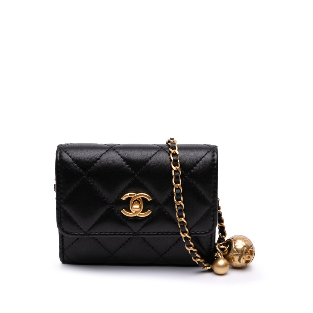 Chanel Quilted Lambskin Pearl Crush Clutch With Chain