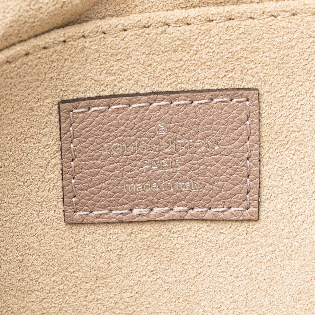 Louis Vuitton Taurillon Pochette Jour PM - 5