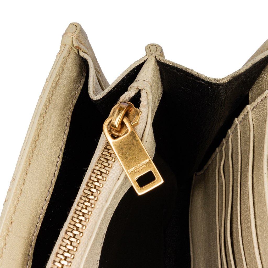 Saint Laurent Quilted Lambskin Diamond Becky Chain Wallet - Detail 1