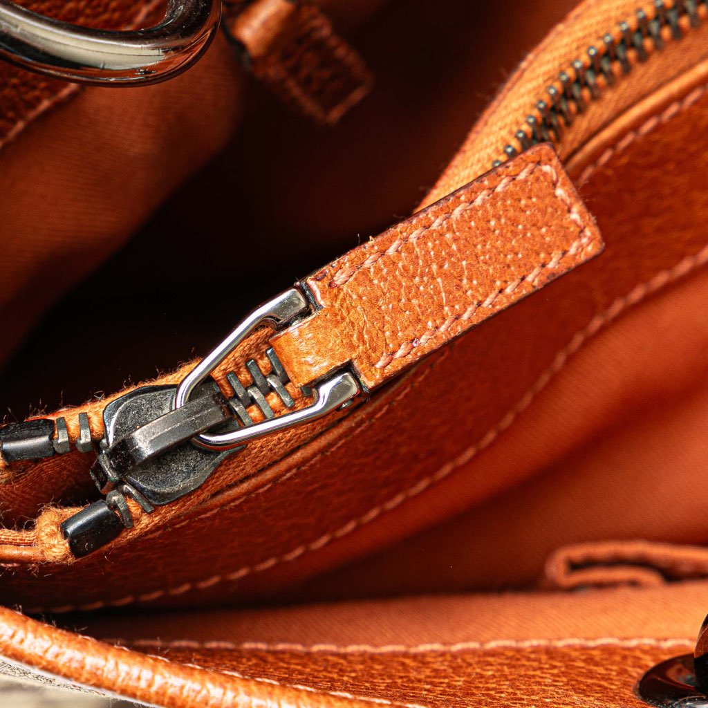 Gucci Medium GG Canvas Eclipse Tote - Image 11