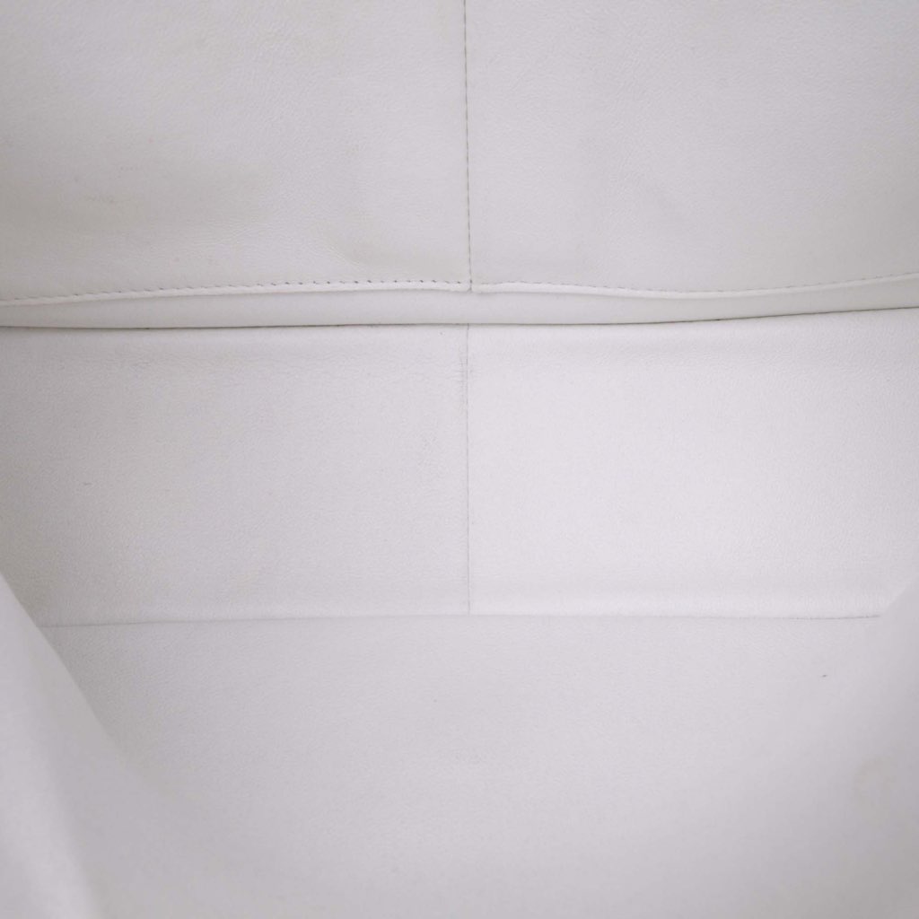 Chanel Jumbo Classic Caviar Double Flap - 4