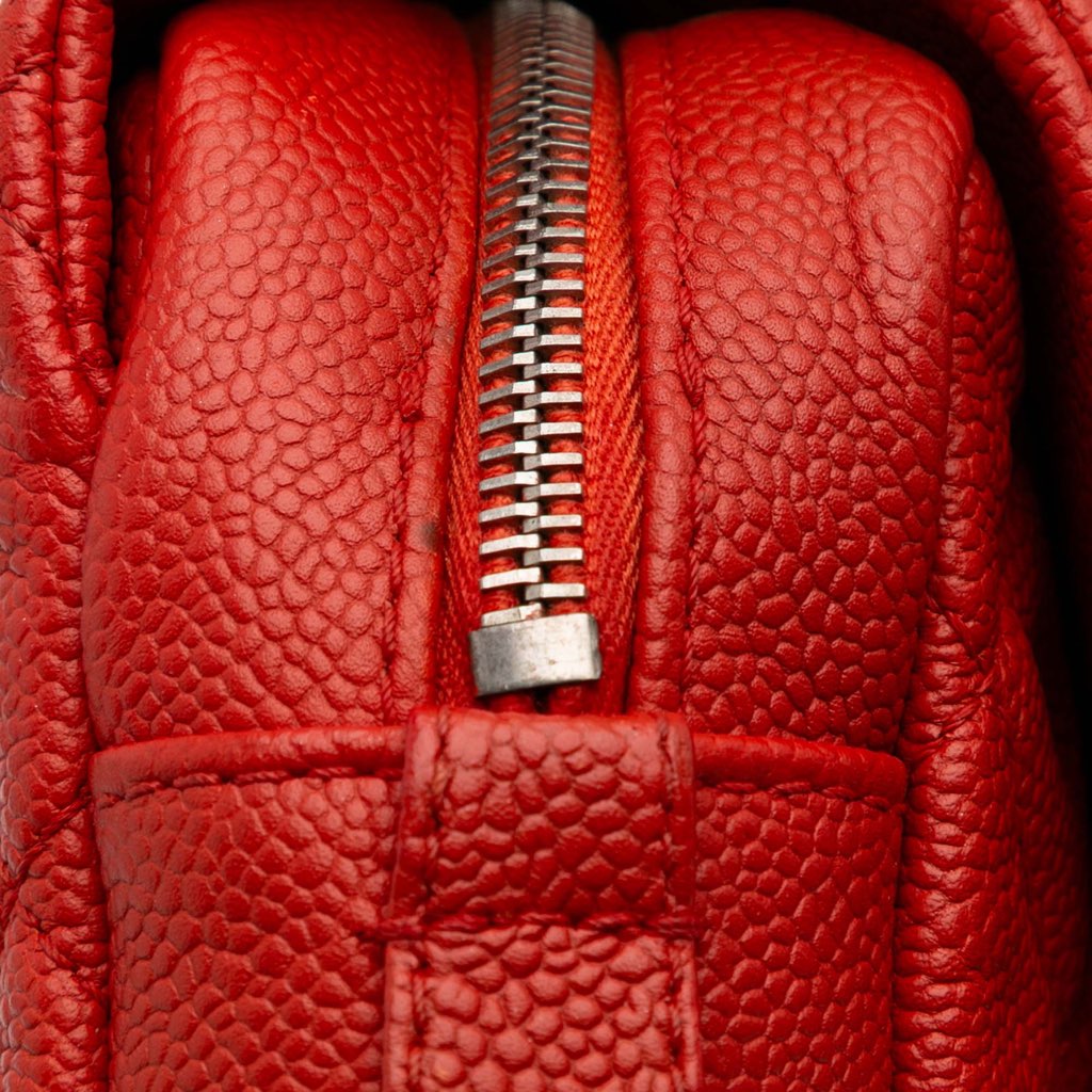 Chanel Medium Quilted Caviar Easy Flap - Detail 2