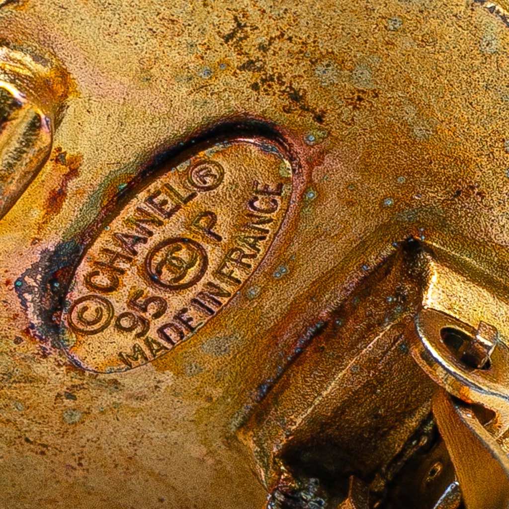 Chanel Gold Plated and Resin CC Clip on Earrings - 3