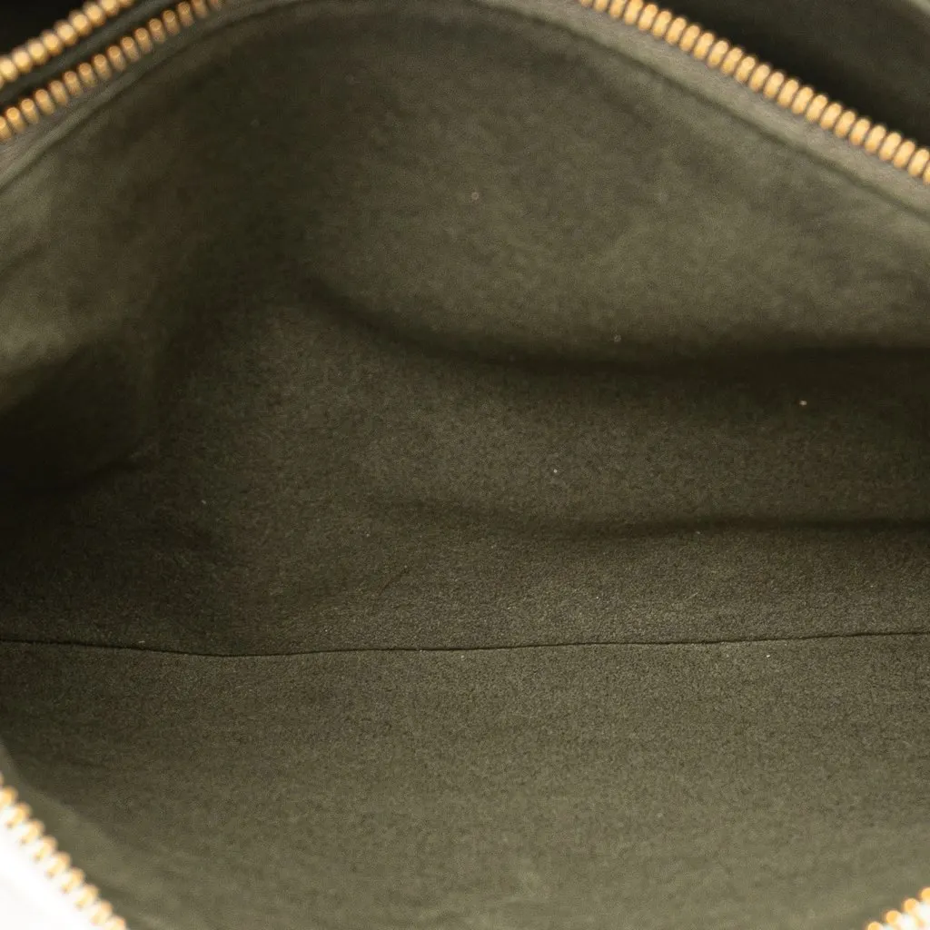 Louis Vuitton Monogram Coussin PM White Leather Very good - Model View