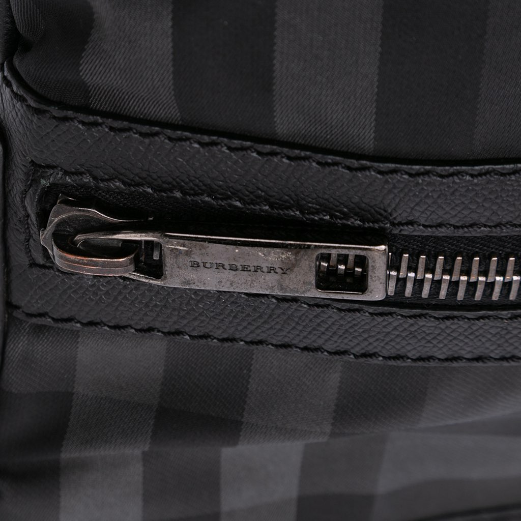 Burberry Smoke Check Canvas Crossbody - Detail 2
