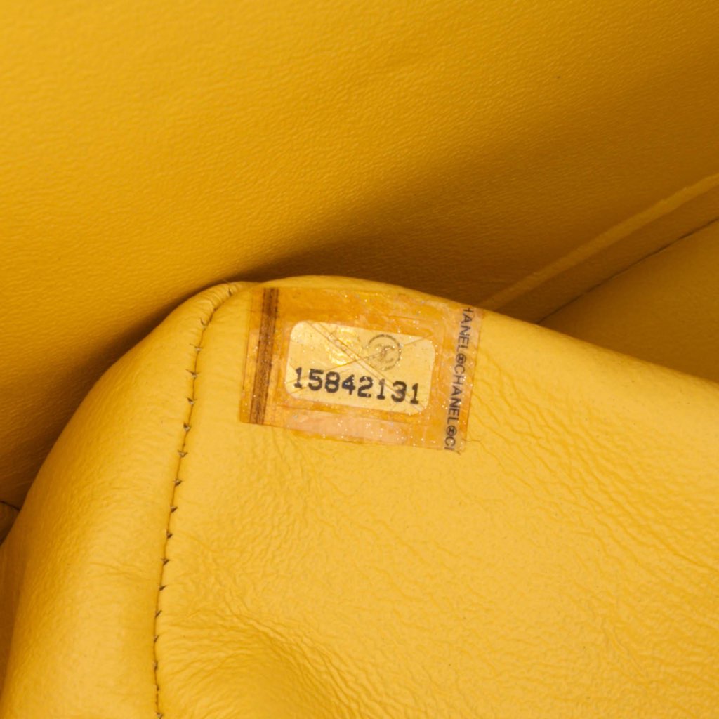 Chanel Jumbo Classic Lambskin Double Flap - Detail 1