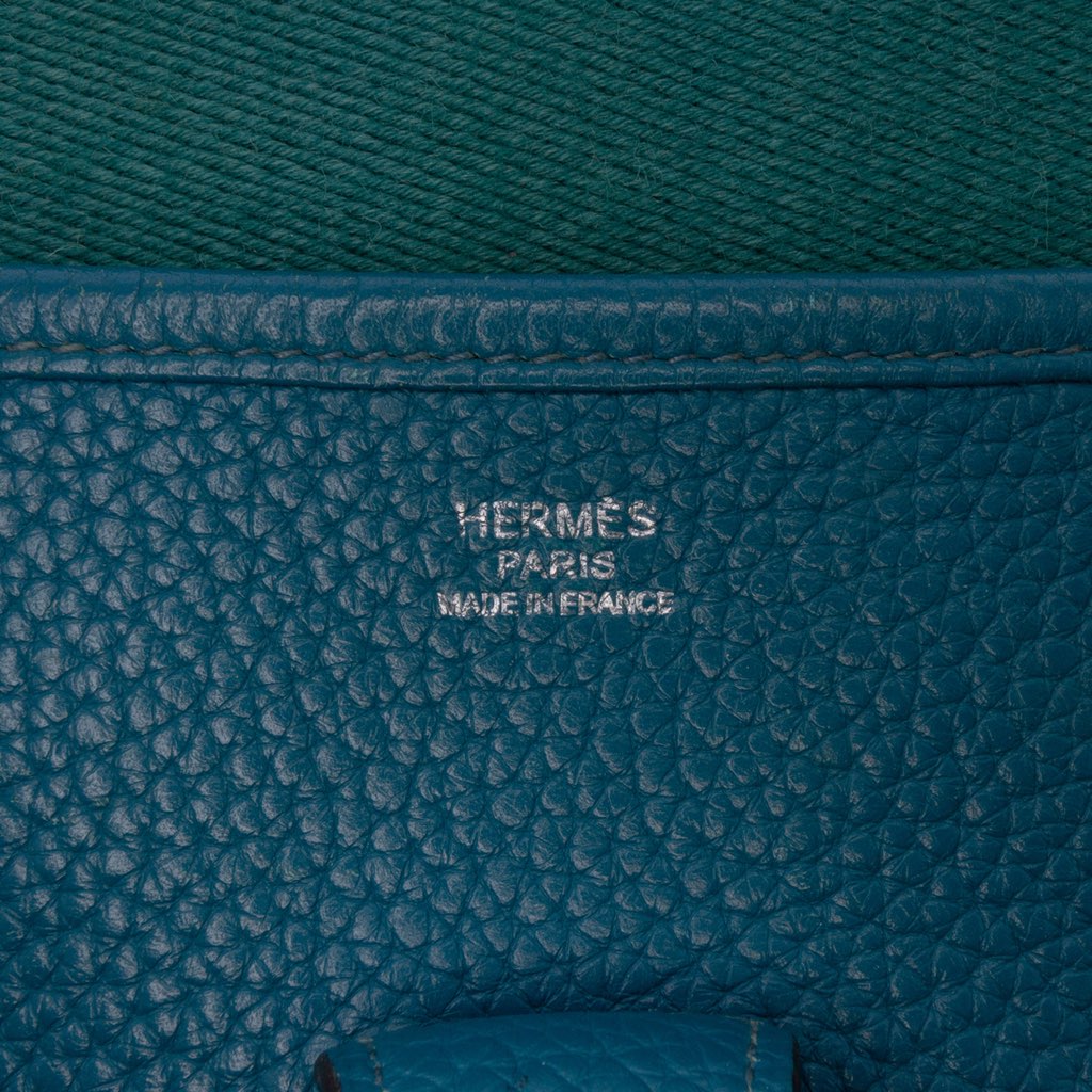 Hermès Clemence Evelyne III 33 - Side view