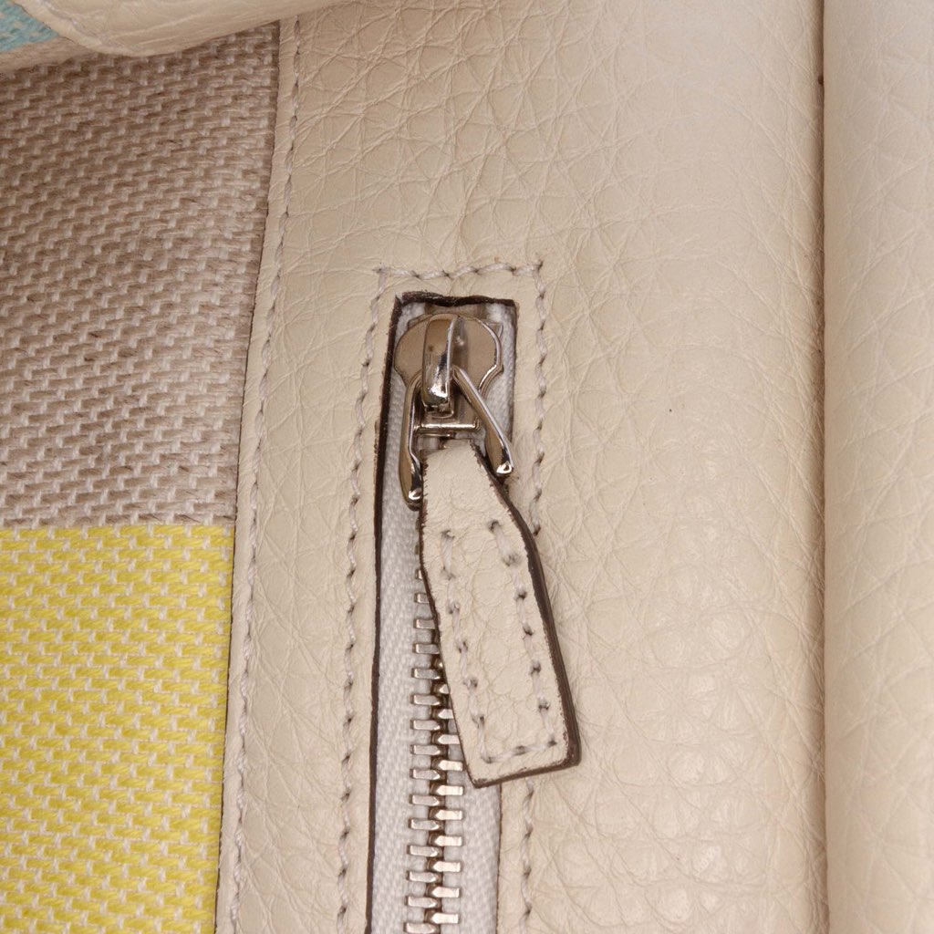 Gucci Leather Bamboo Daily Crossbody - Detail 2