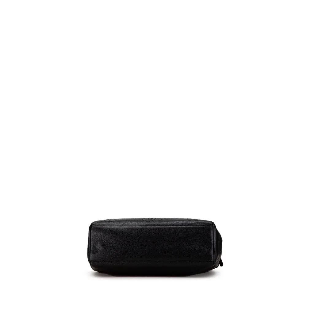 Chanel Triple CC Caviar Shoulder Bag Black Leather Very good - Model View