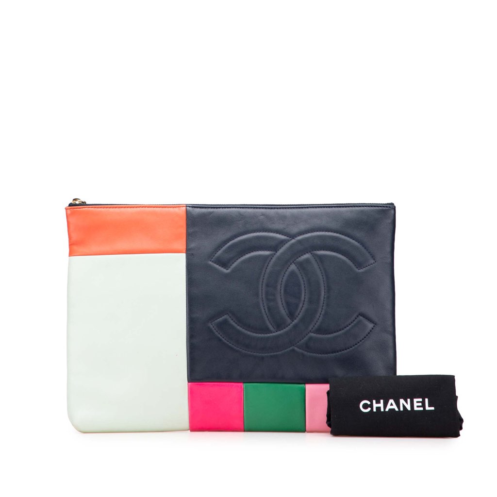 Chanel Large Lambskin Colorblock Patchwork O Case - Image 14