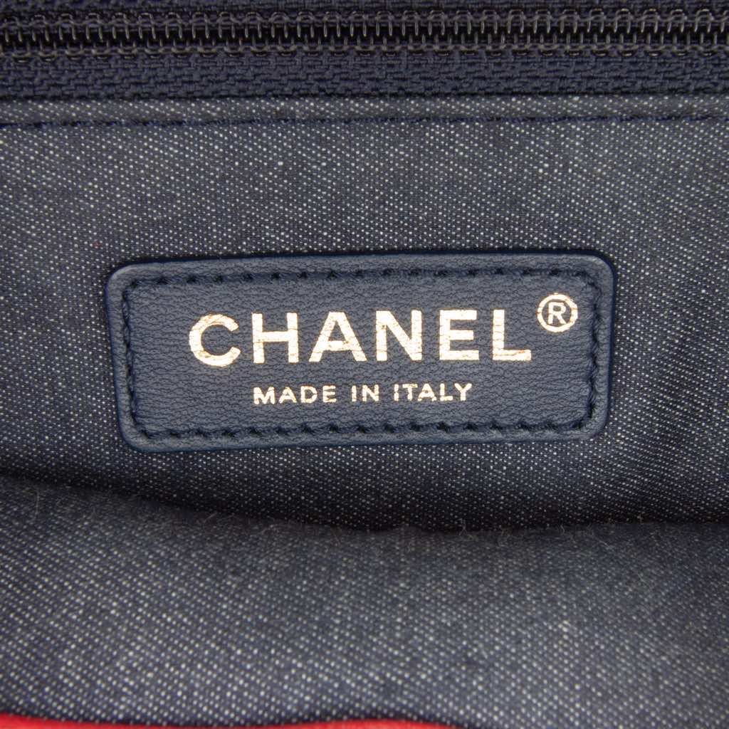 Chanel Small Lambskin Elegant Chain Single Flap - Detail 2