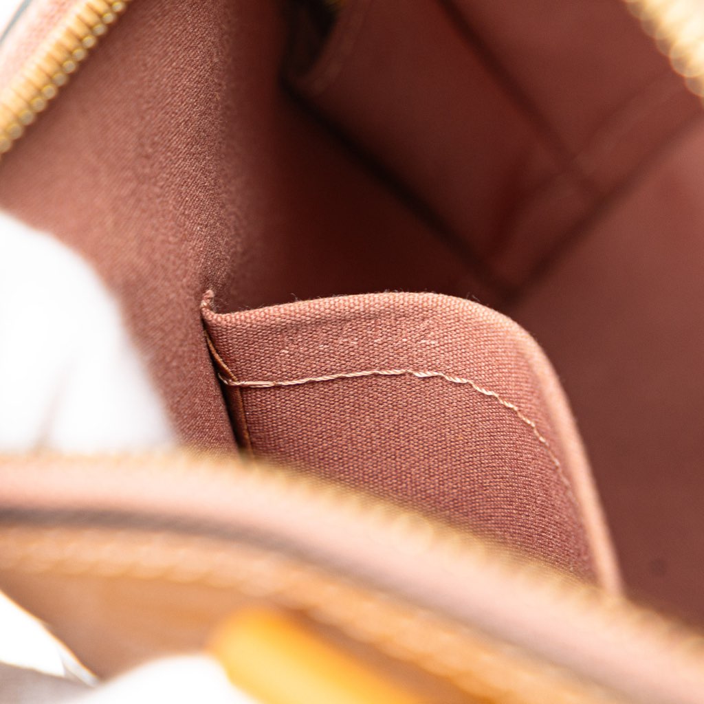 Louis Vuitton Monogram Vernis Alma BB - Detail 1