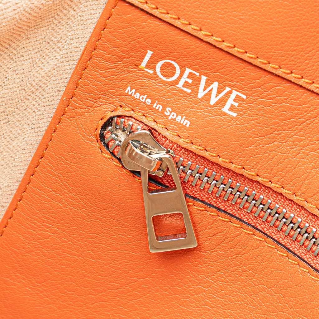Loewe Anagram Leather East West Tote - Detail 2
