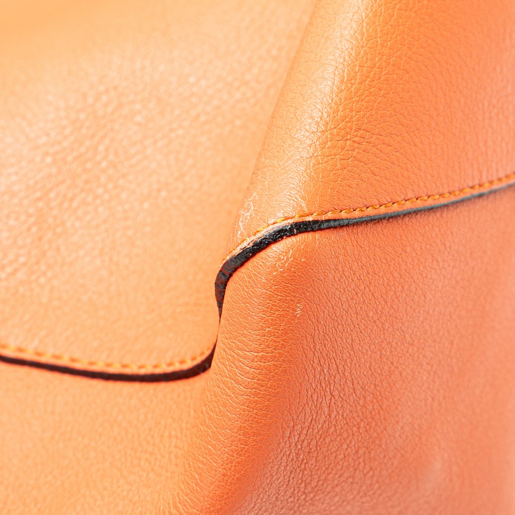 Loewe Anagram Leather East West Tote - Image 12