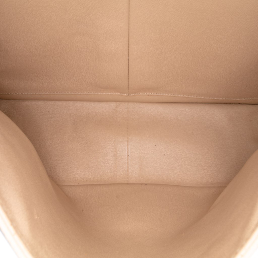 Chanel Jumbo Classic Caviar Double Flap - 4