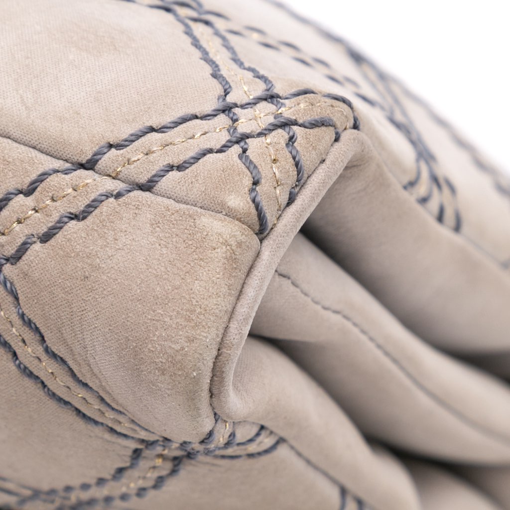 Chanel Jumbo Quilted Calfskin Triple Stitched Flap - Image 11