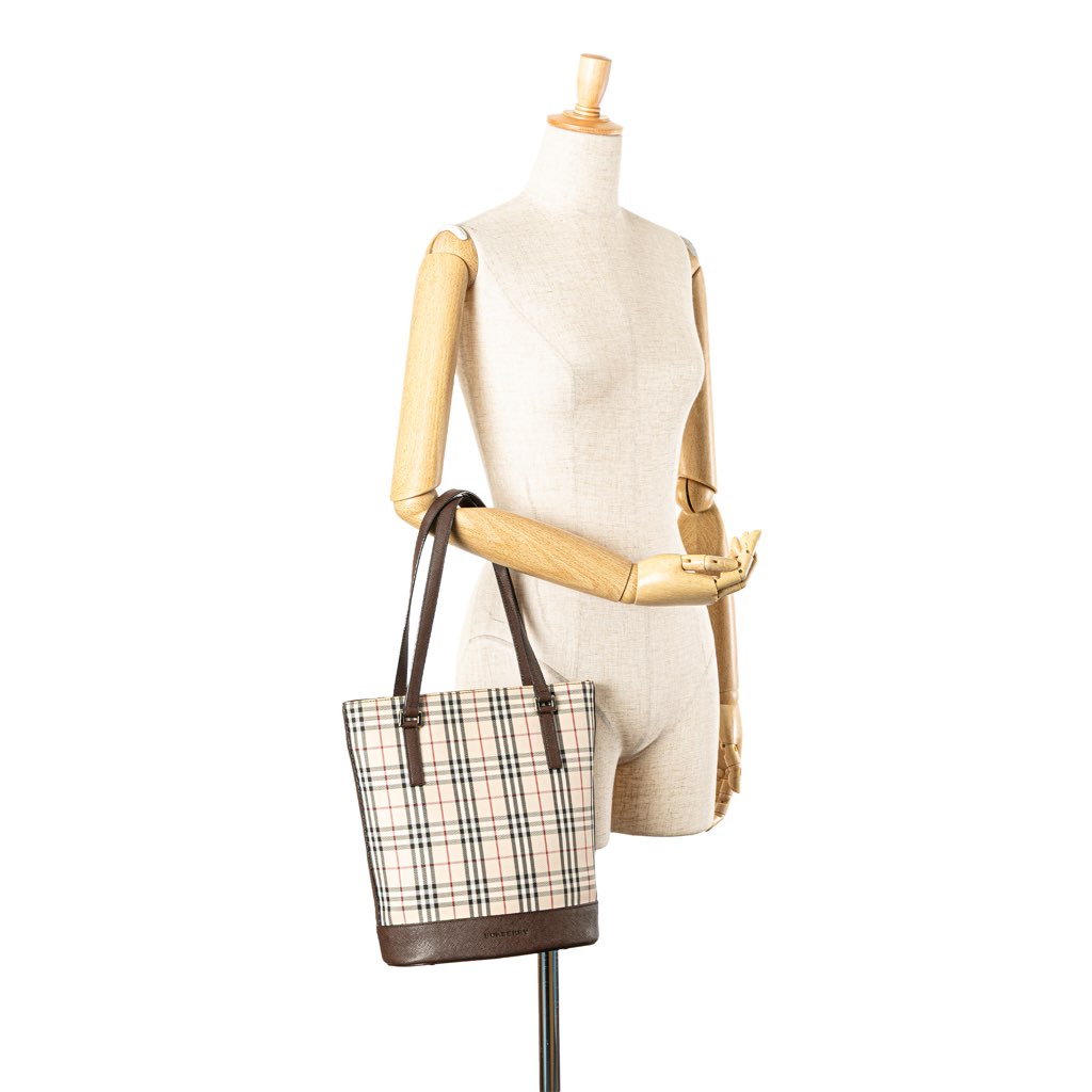 Burberry House Check Coated Canvas Bucket Tote - Image 14
