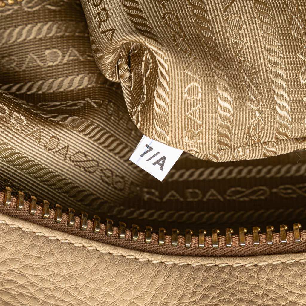 Prada Vitello Daino Shoulder Bag - Detail 1