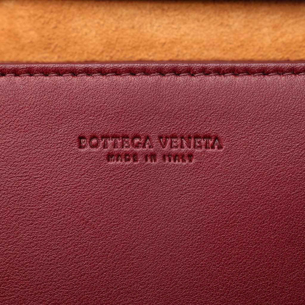Bottega Veneta Nappa Intrecciato Cassette Crossbody - Detail 1