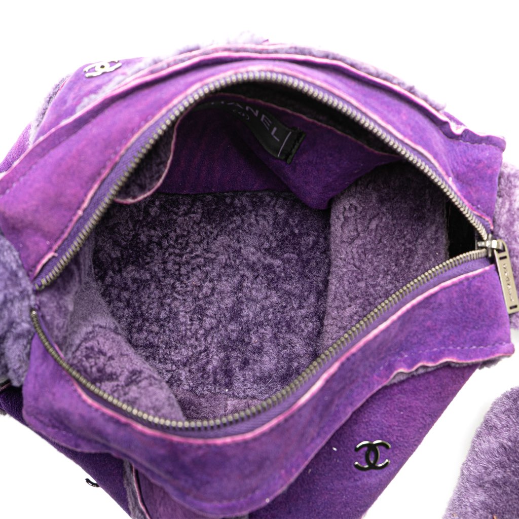 Chanel CC Shearling Suede Shoulder Bag - 4