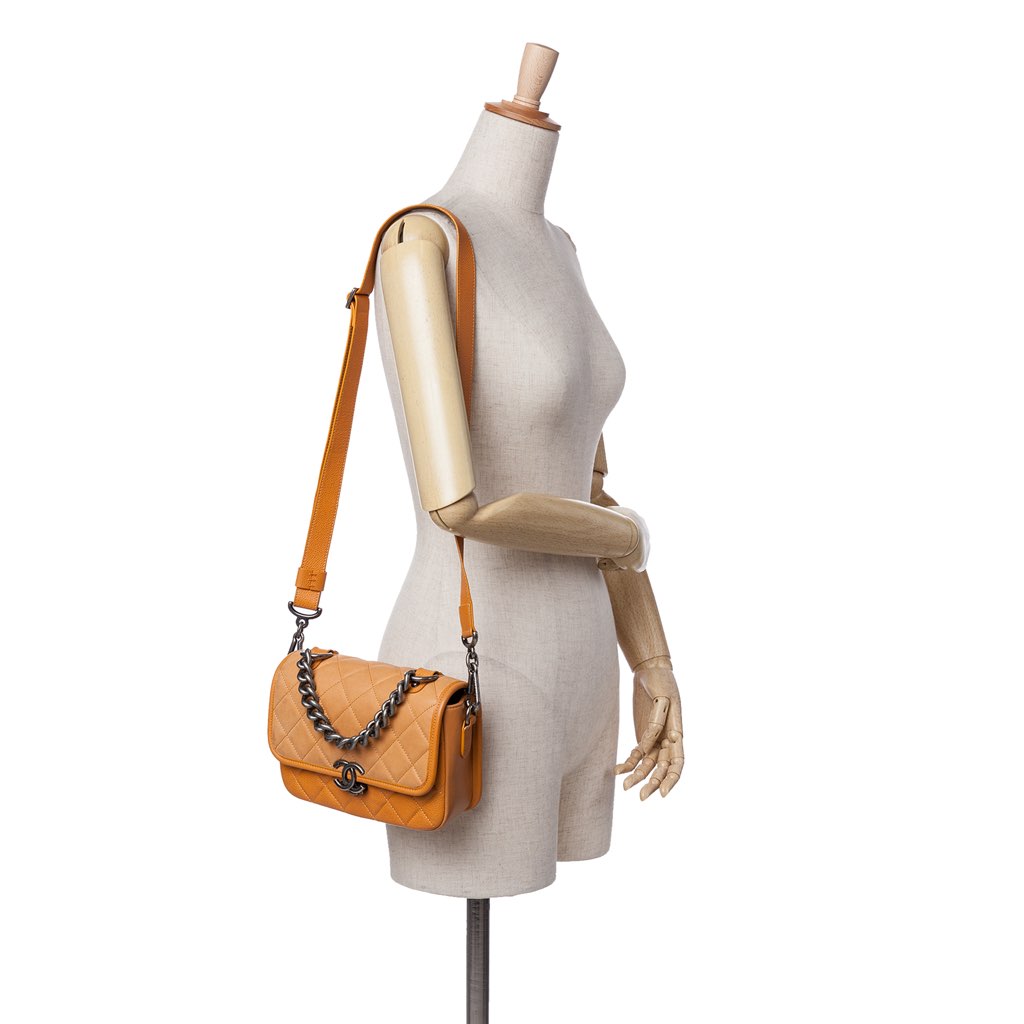 Chanel Small Quilted Iridescent Calfskin and Caviar Daily Carry Flap - Image 12