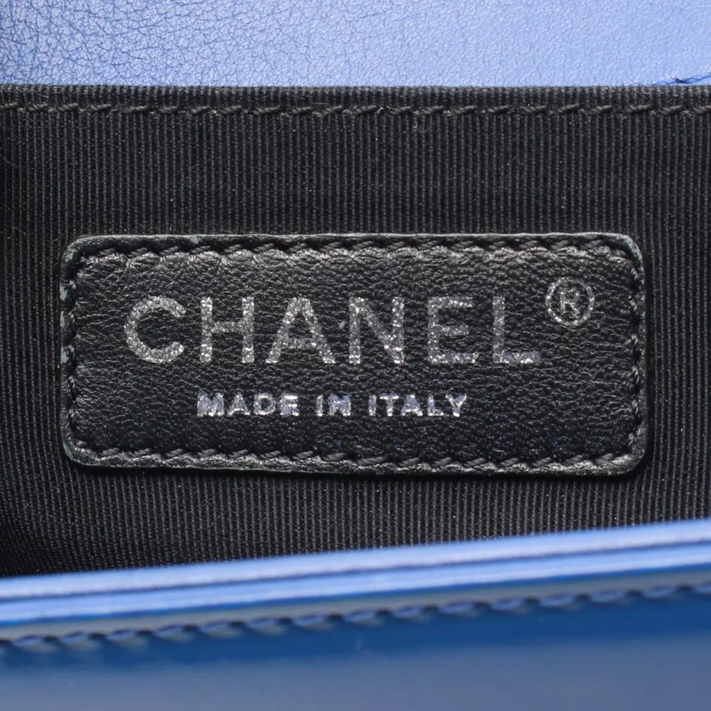 Chanel Old Medium Quilted Patent Acrylic Boy Flap Blue Leather Good - Model View