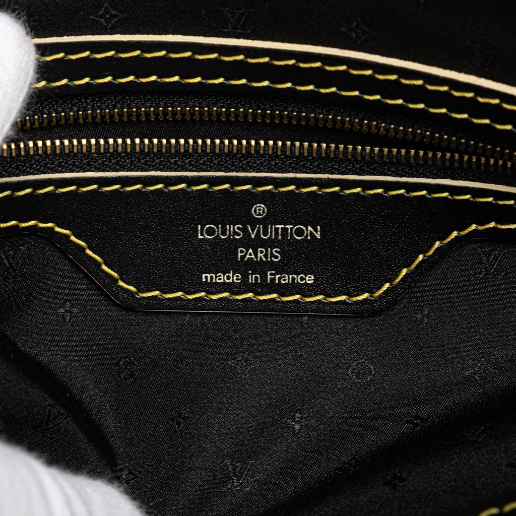 Louis Vuitton Suhali Lockit PM - Side view