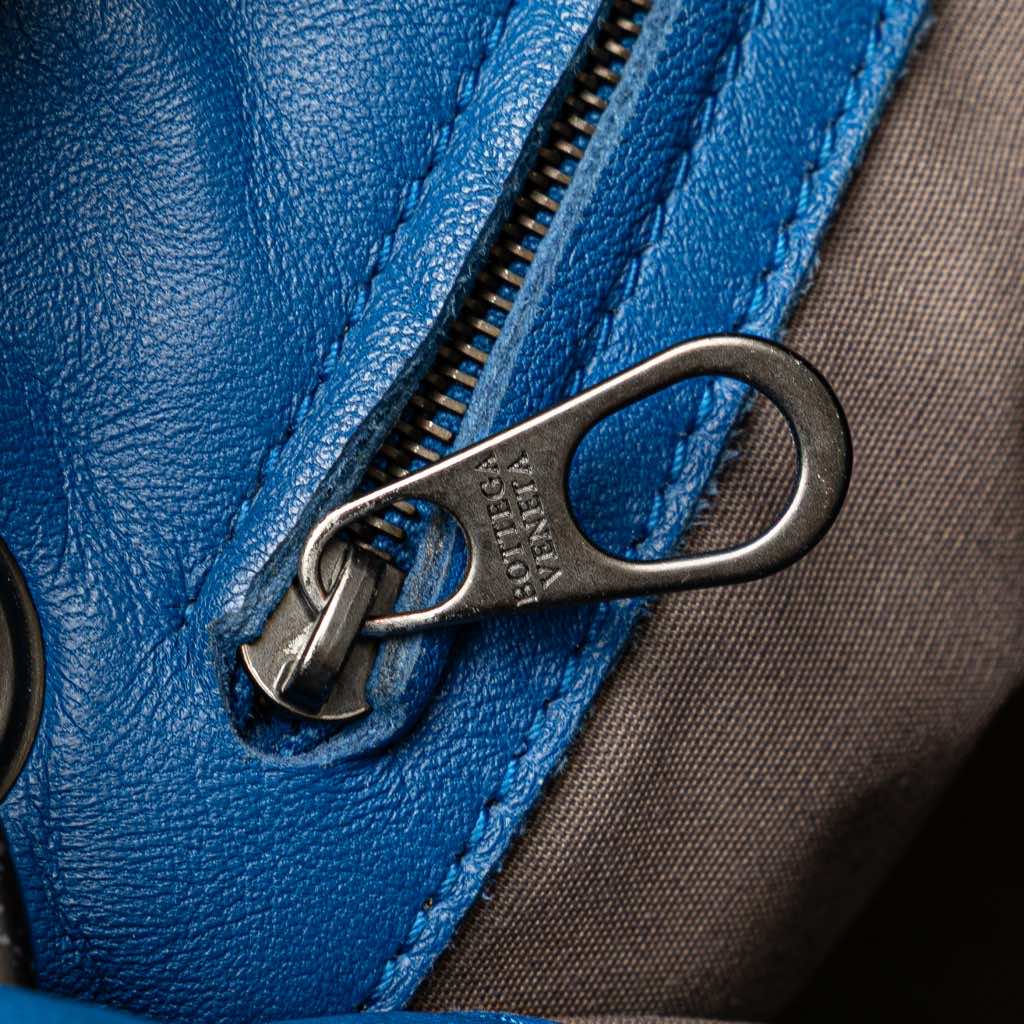 Bottega Veneta Leather Intrecciato Crossbody - Detail 2