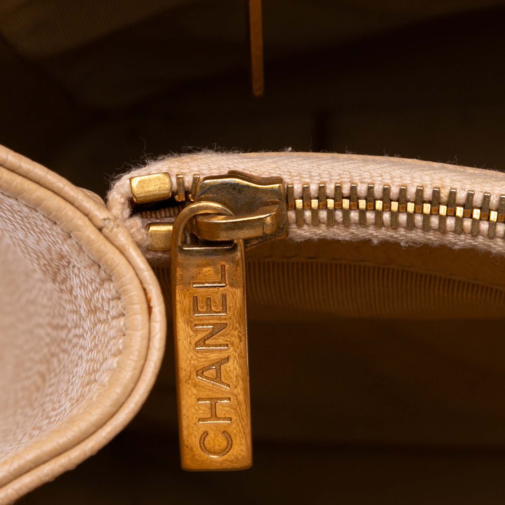 Chanel Caviar Grand Shopping Tote - Image 11