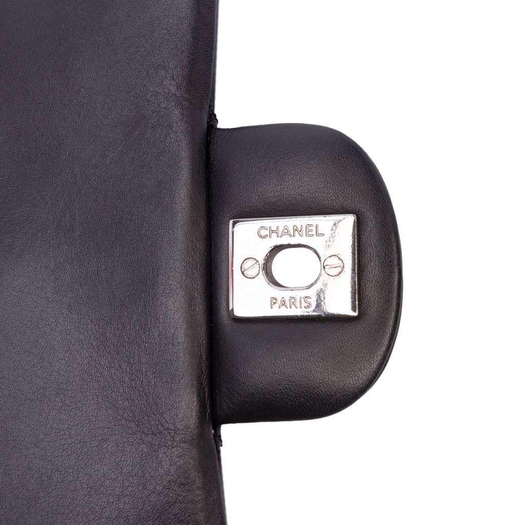 Chanel Mini Square Classic Patent Single Flap - Detail 1