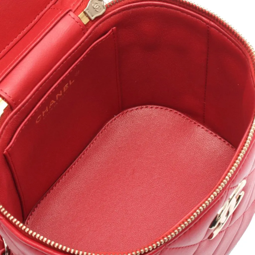 Chanel Quilted Lambskin Trendy CC Vanity Case Red Leather Good - Inside View