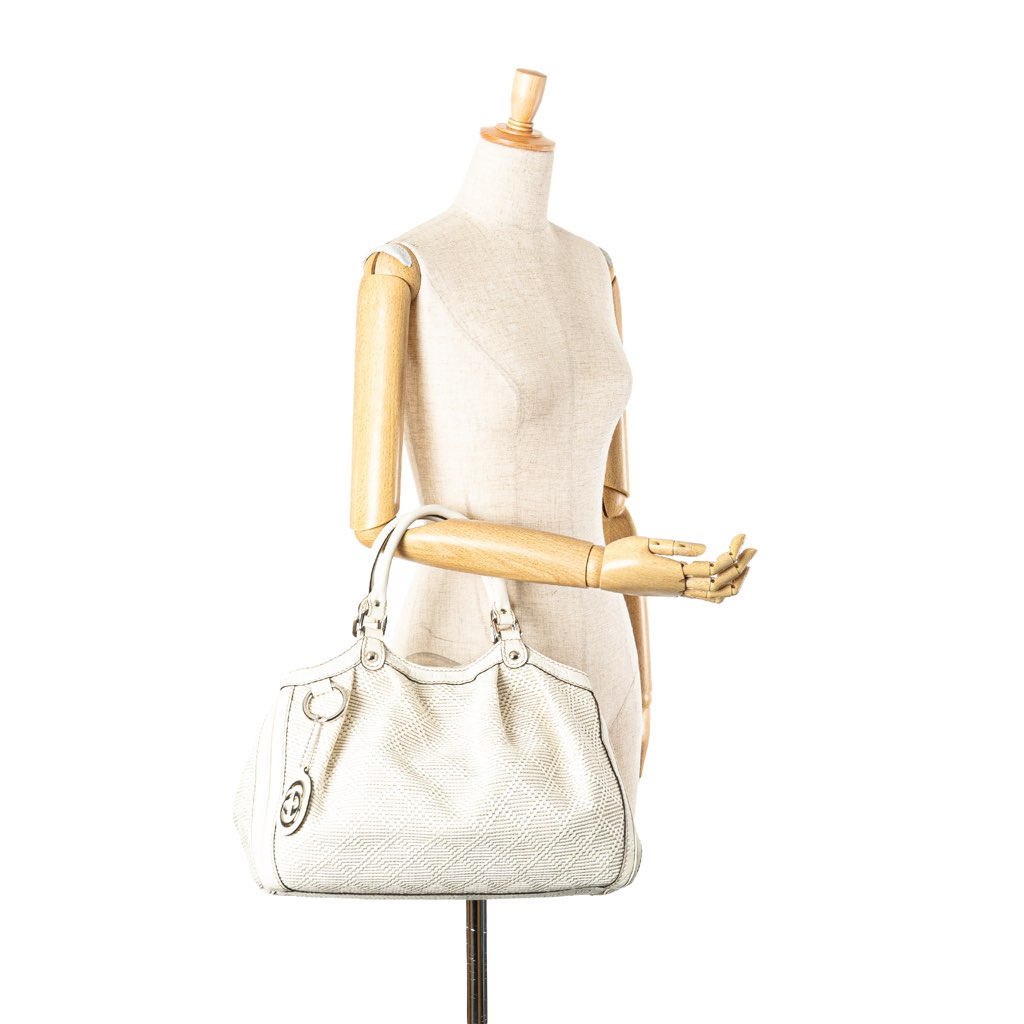 Gucci Medium Diamante Raffia Sukey Tote - Image 15