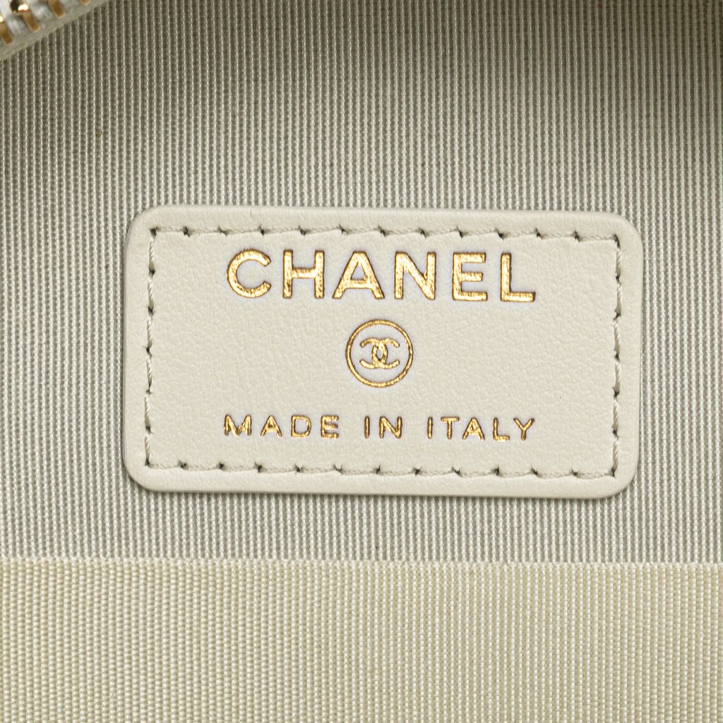 Chanel Lambskin 19 Round Clutch with Chain - 5