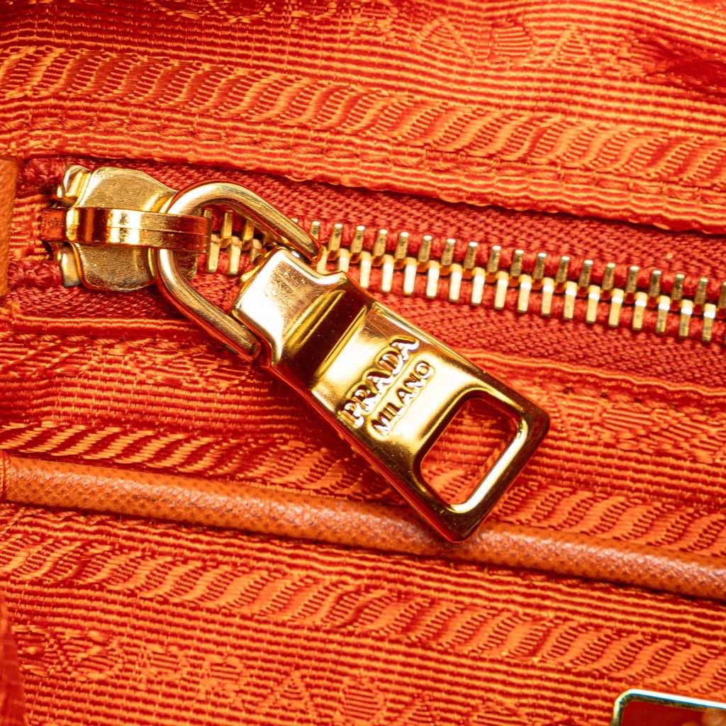 Prada Saffiano Trimmed Tessuto Zip Top Crossbody - Detail 2