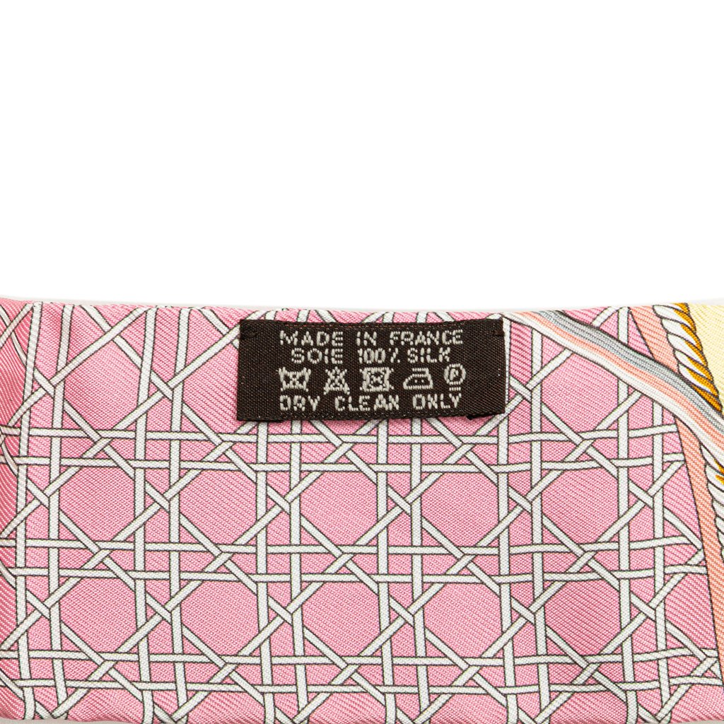 Hermès Les Voitures a Transformation Twilly Silk Scarf - 4