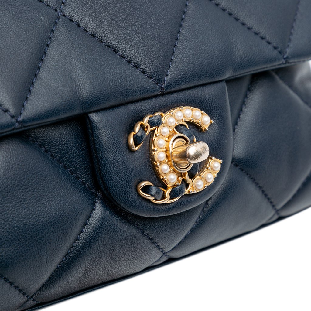Chanel Mini Quilted Lambskin Crush on Chains Flap - Image 10