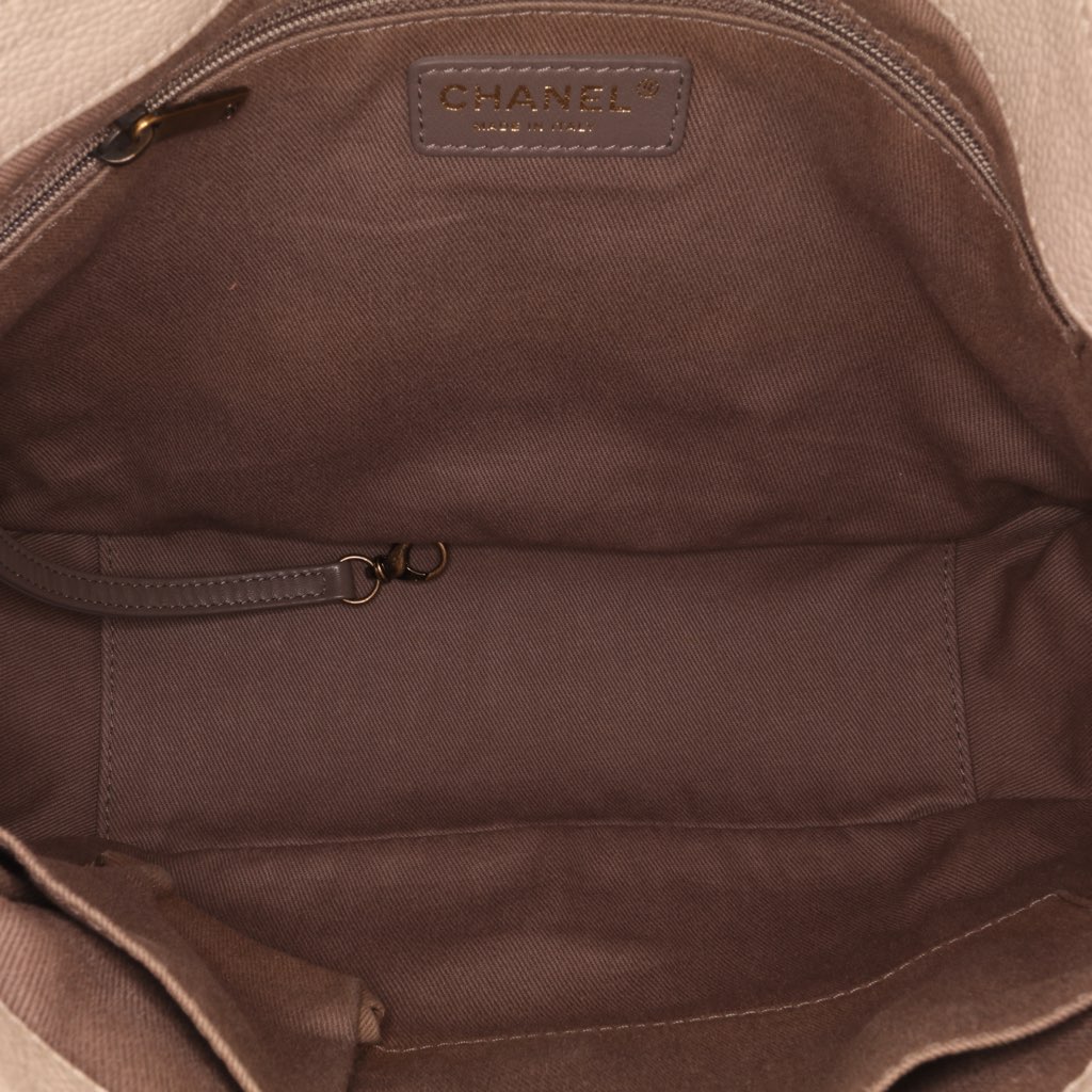 Chanel Medium Quilted Caviar Coco Pleats Messenger Flap - 4