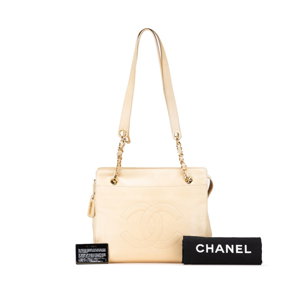 Chanel CC Lambskin Chain Tote - Image 17