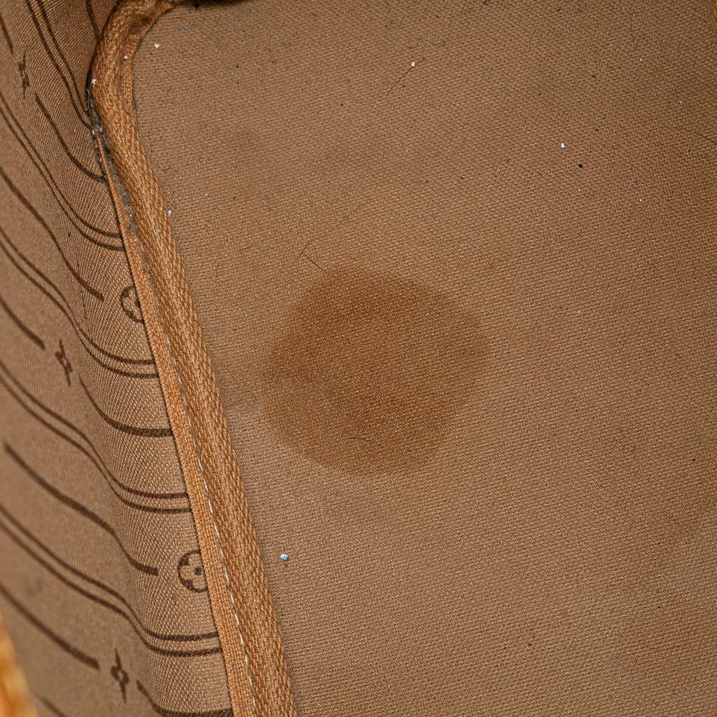 Louis Vuitton Monogram Neverfull PM - Detail 2