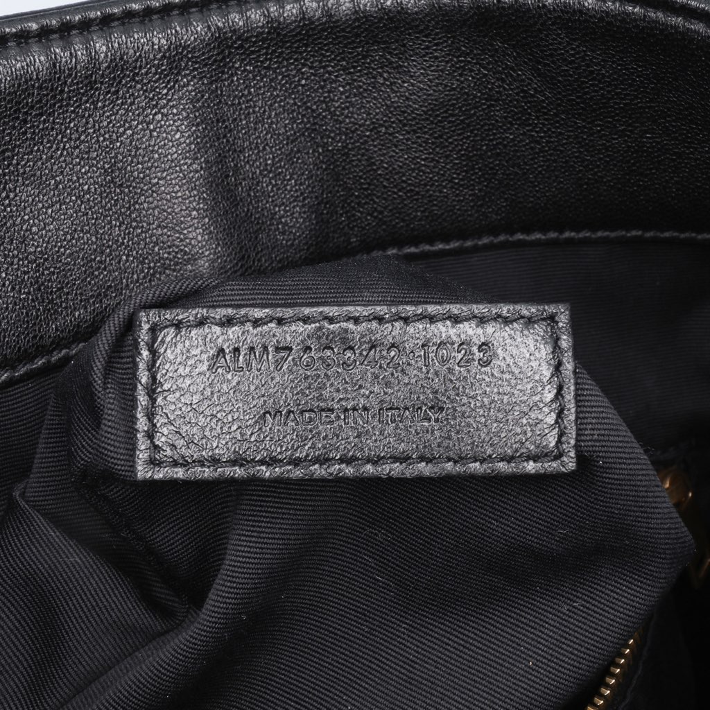 Saint Laurent Medium Lambskin Cecile Bucket Bag - Detail 1
