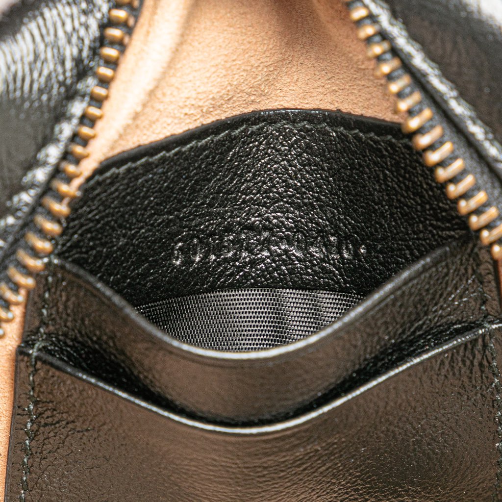 Gucci GG Marmont Matelasse Leather Torchon Phone Holder - Detail 1