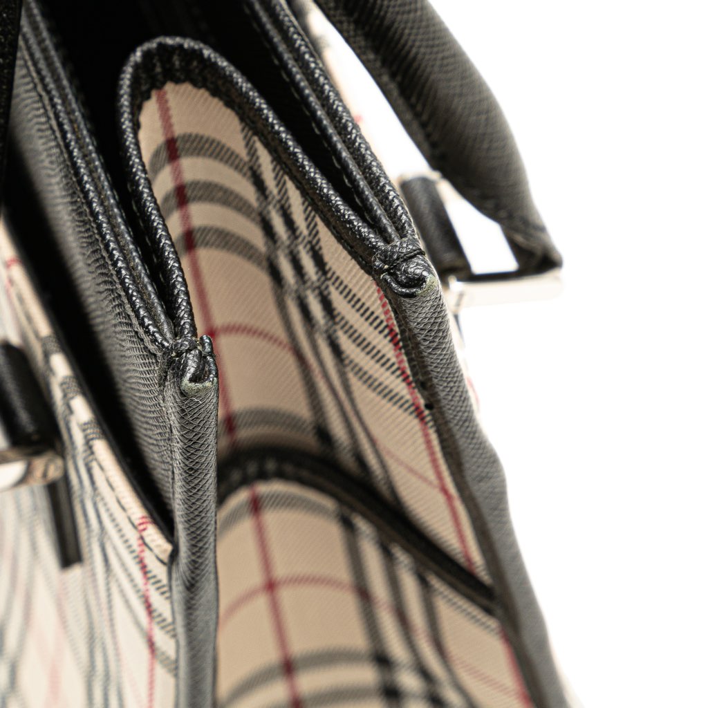 Burberry House Check Canvas Handbag - Image 10